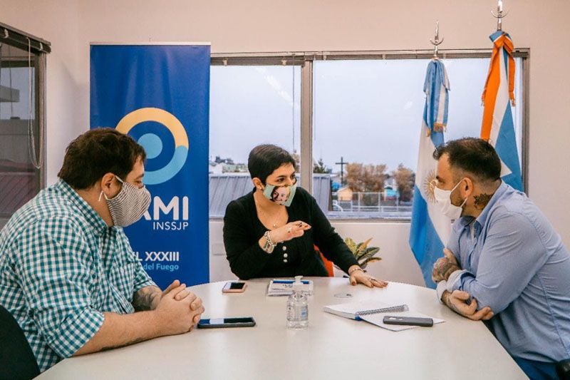 PAMI Y La Municipalidad Suman Un Espacio De Comunicación Con Adultos ...